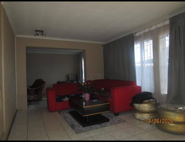 2 BEDROOM PROPERTY TO RENT IN DAWN PARK